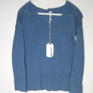 NWT Quirky blue knit sweater - Size Small